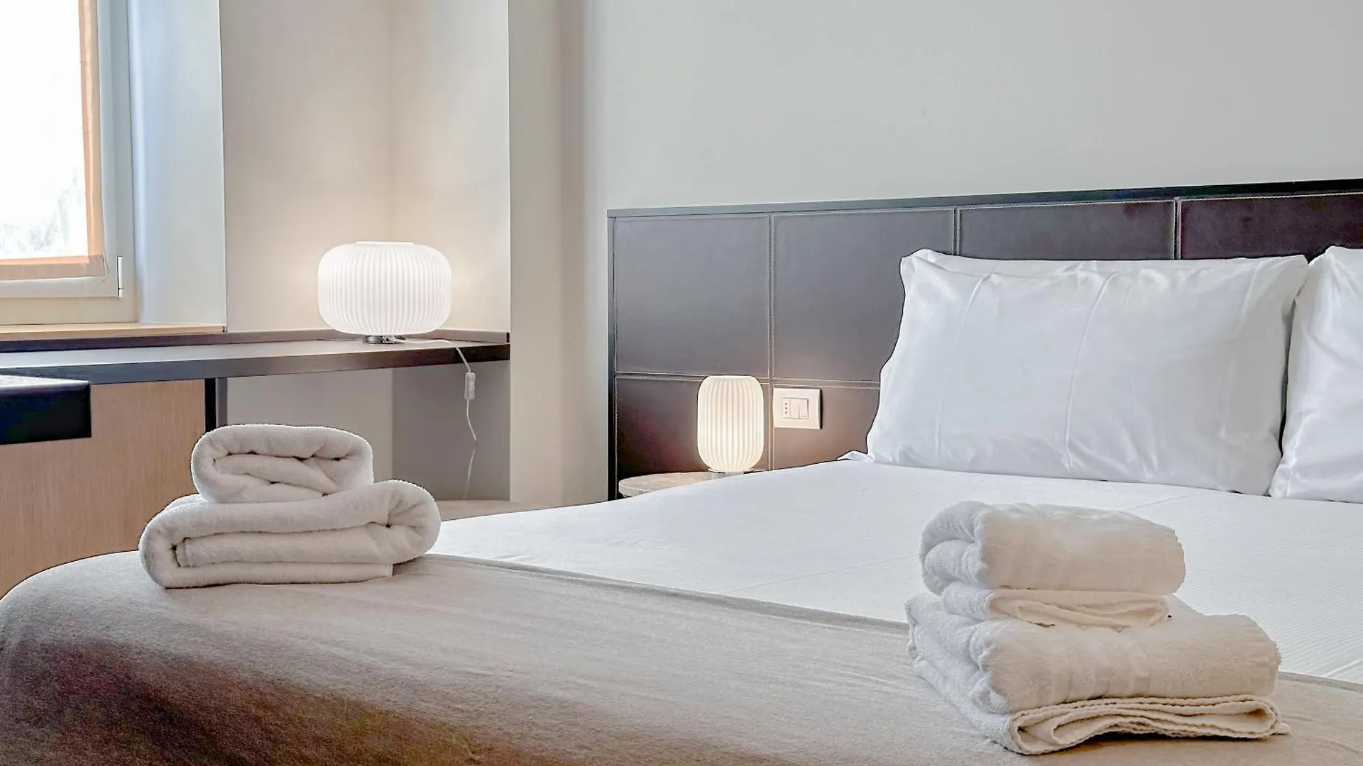 Apartamento Fontana Suites - 15 Min Dal Duomo Milán Italia