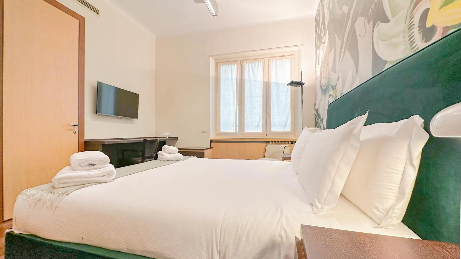 Fontana Suites - 15 Min Dal Duomo Milán Apartamento