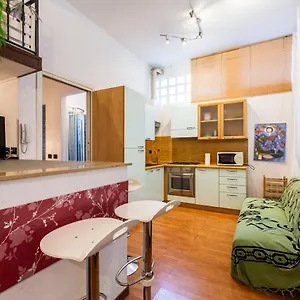 Apartamento Extensive Terrace Navigli Toy Artistic, Milán